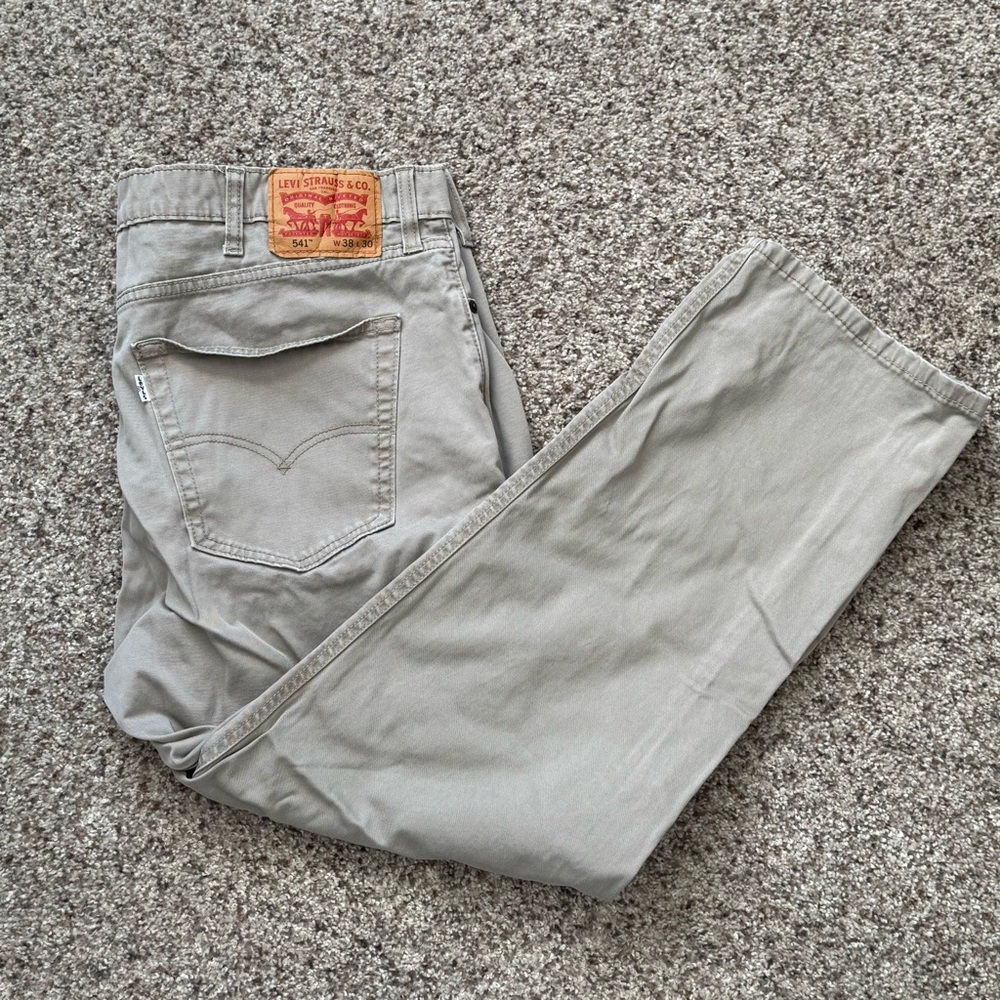 Levi's Men's 541 Athletic Taper Light Khaki Jeans